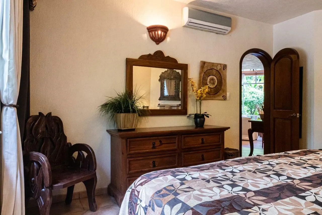 Casa Cascada - 3 Bdrm House For 6, Close To The Beach Playa del Carmen Ferienhaus