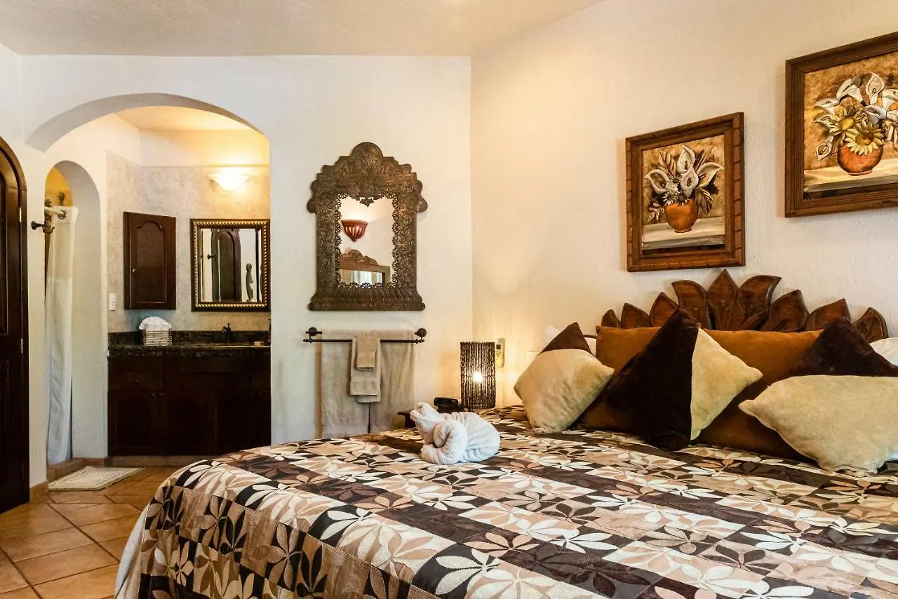 Casa Cascada - 3 Bdrm House For 6, Close To The Beach Playa del Carmen